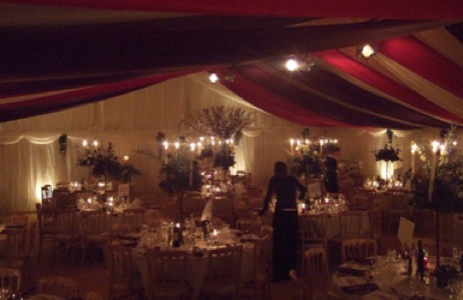 marquee_red_night_inside
